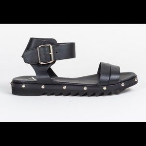 AGL gladiator style sandals with studs size 39 (9)